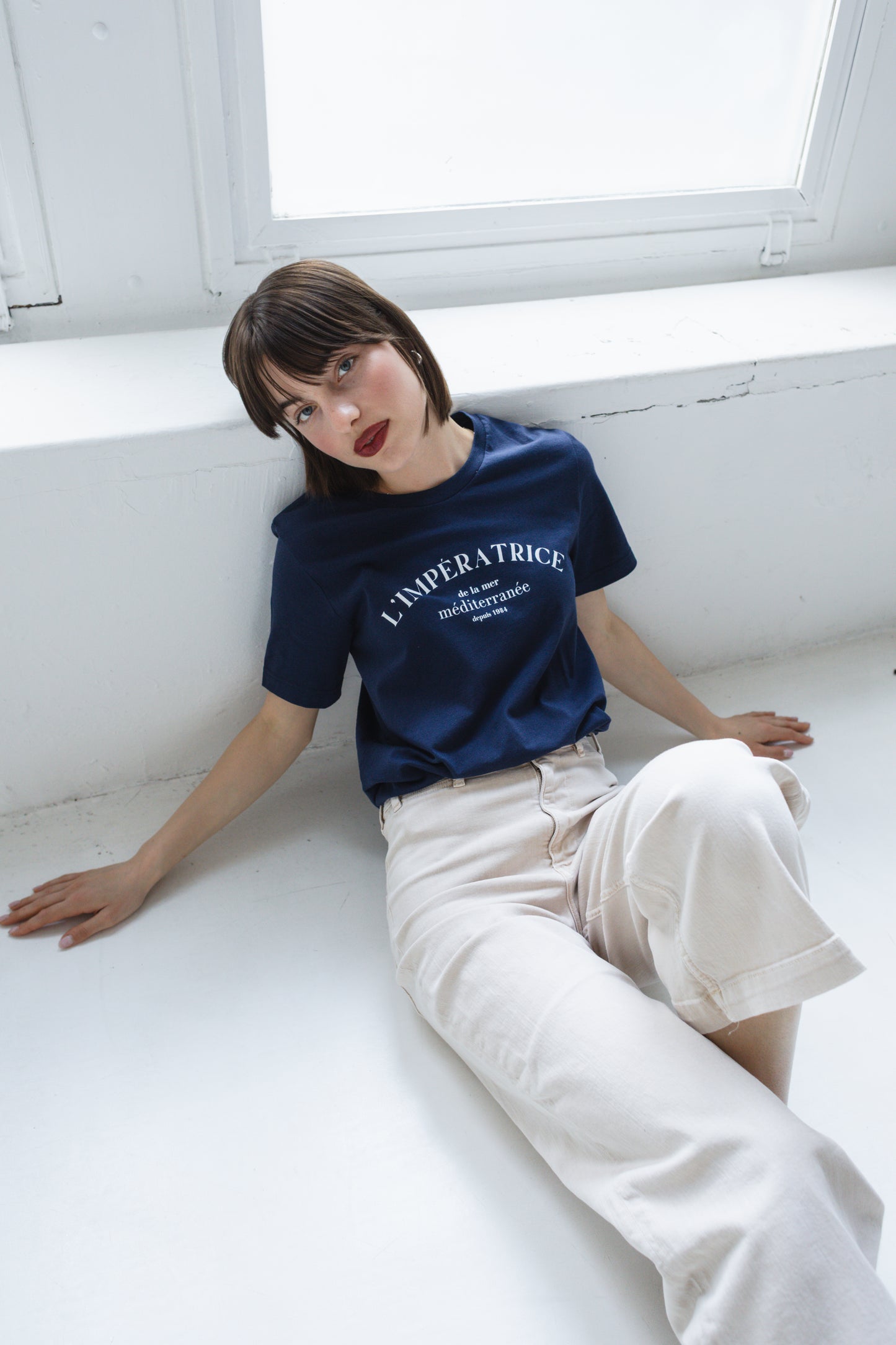 L’impératrice de la Mer Méditerranée T-Shirt – French Statement Unisex Tee